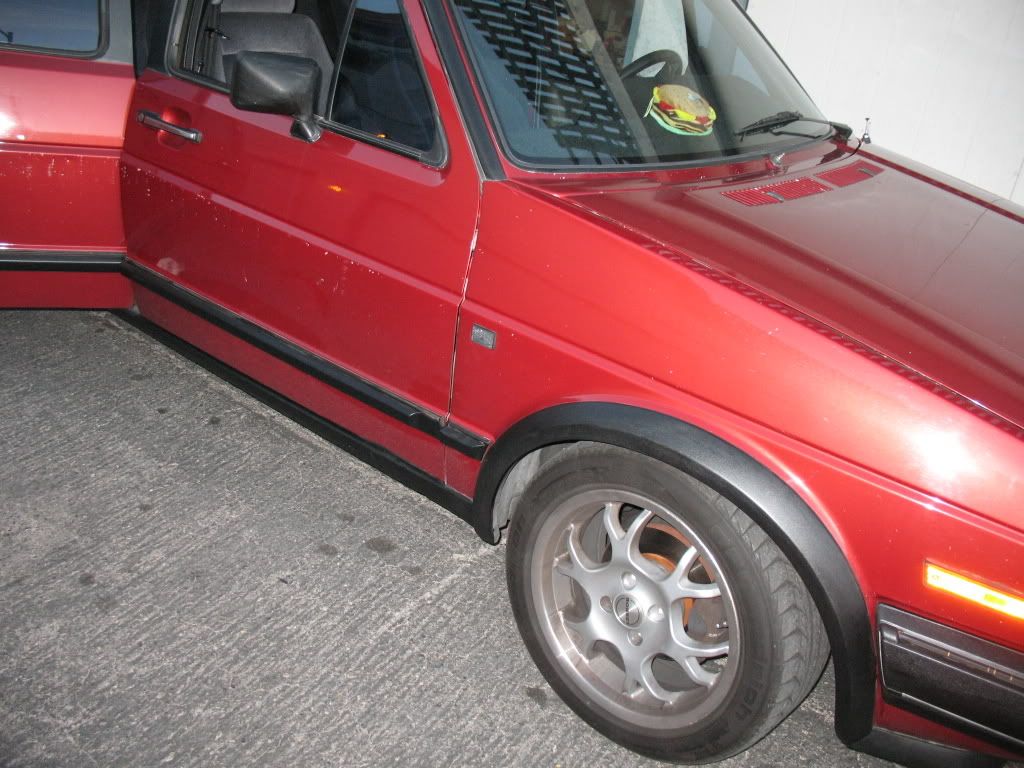 How do I make my fender flares black again... VW Vortex Volkswagen